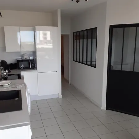 Les Rivages De Rochelongues, T3, Piscine, Clim, Parking Appartement *