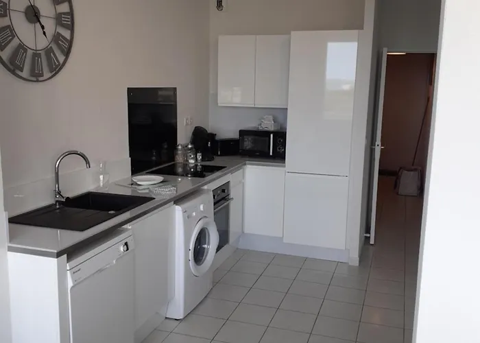 Apartment Les Rivages De Rochelongues, T3, Piscine, Clim, Parking Agde